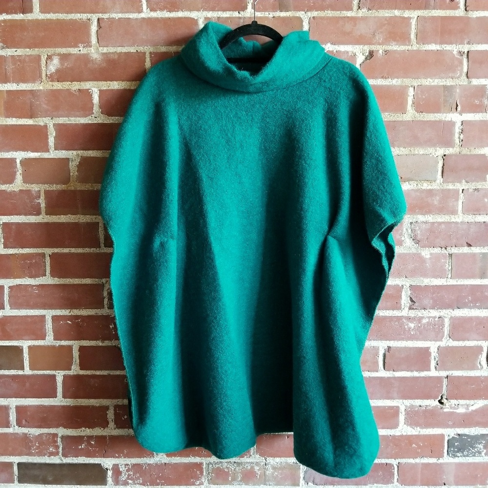 🎈LAST CHANCE❗Paris Sleeved Poncho